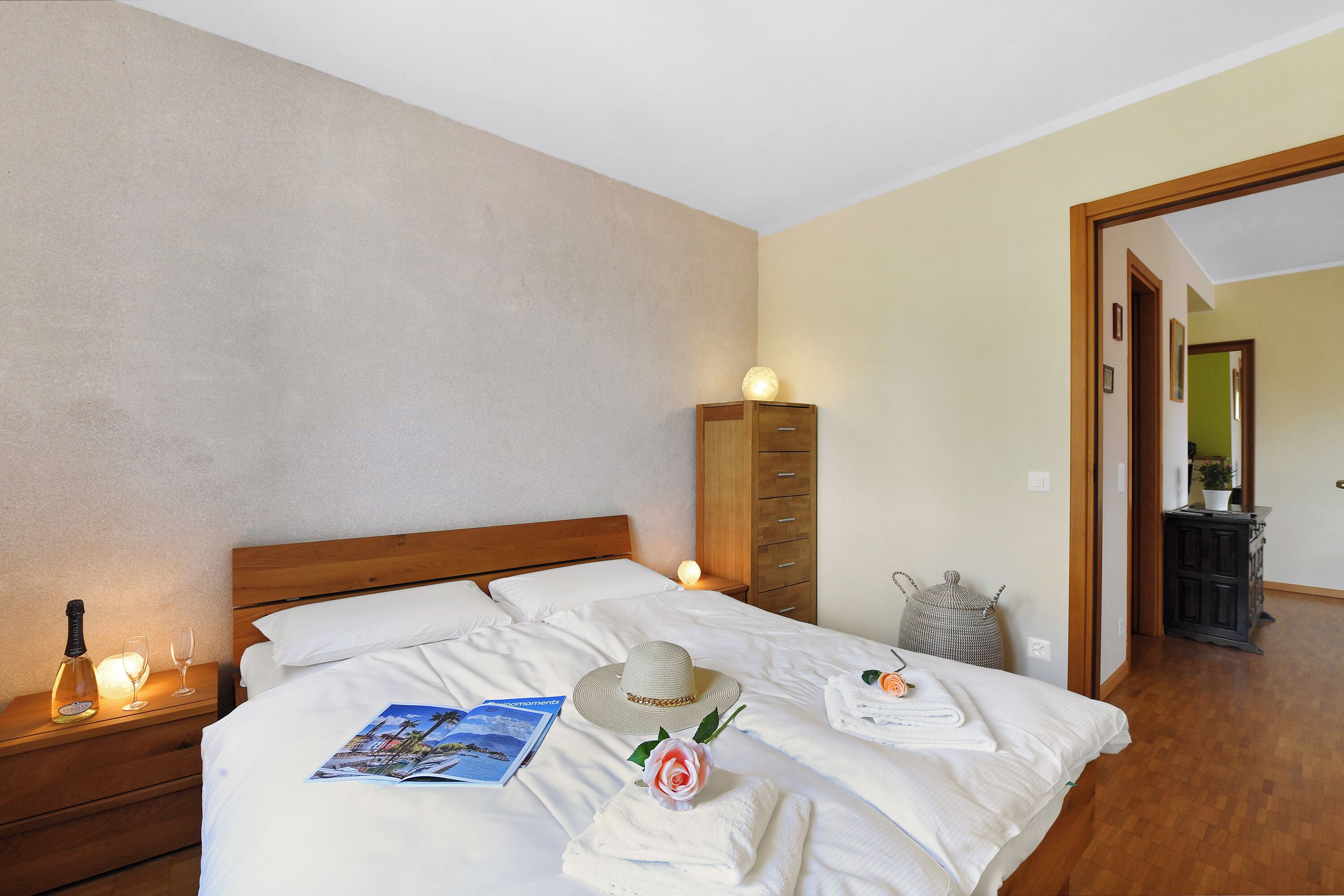 1 chambre, espace de travail pour ordinateur portable