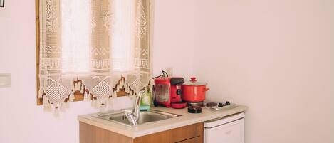 Studio Familial (Trikalioti's Lush Estate Apt Afrodity) | Coin cuisine privé