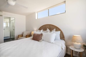 3 soveværelser, skrivebord, strygejern/strygebræt, weekendseng