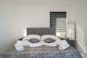 1 bedroom, iron/ironing board, travel crib, WiFi