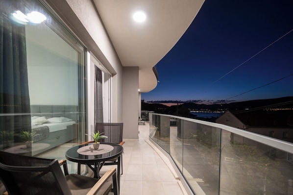 Outdoor dining - Apartments Filipo 2, Apartments Filipo 2 (Mastrinka)