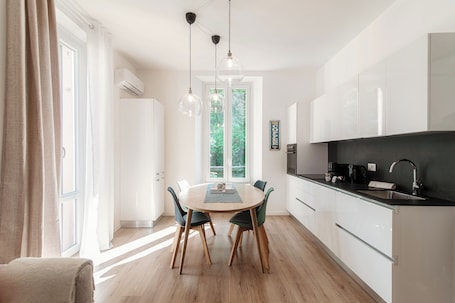 Apartment, Balcony | 1 bedroom, premium bedding, down comforters, iron/ironing board