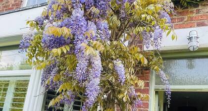 Discover our Design Cottage in Plumley, Knutsford