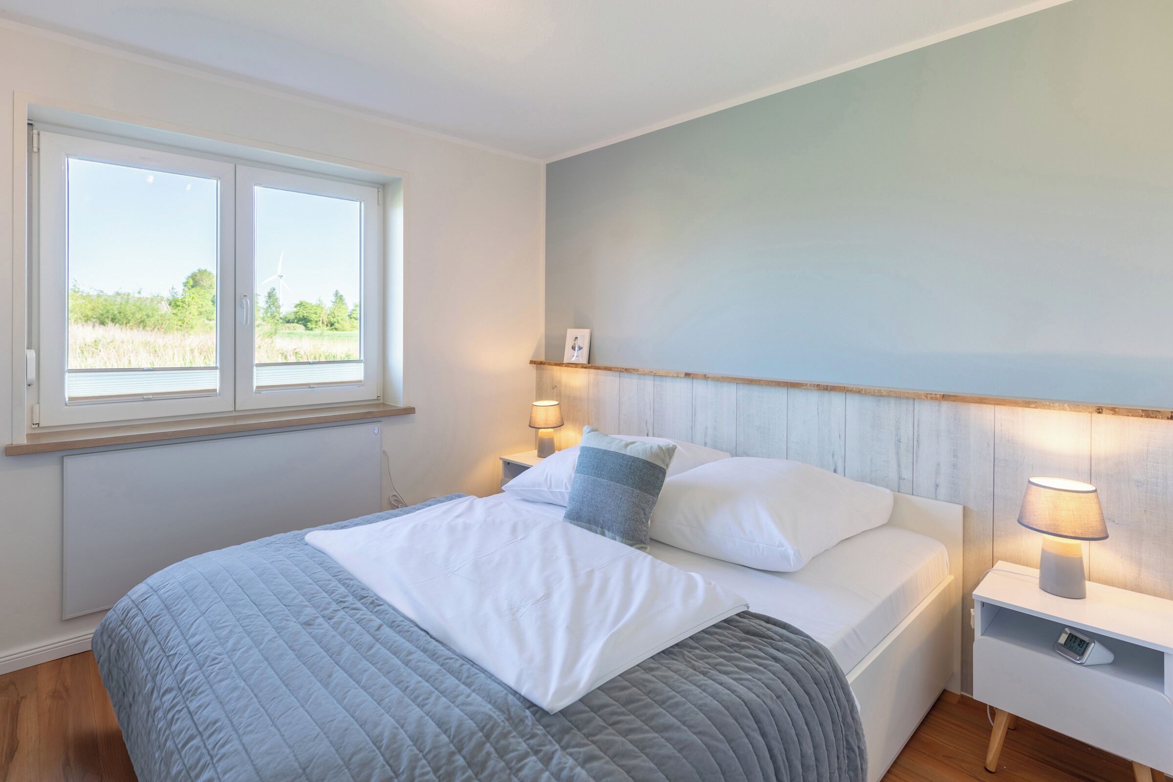 2 bedrooms, iron/ironing board, free WiFi