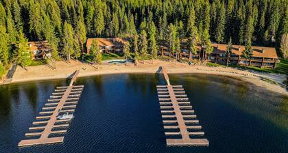 70s Lakefront condo in Tamarack Bay with dock, pool, beach