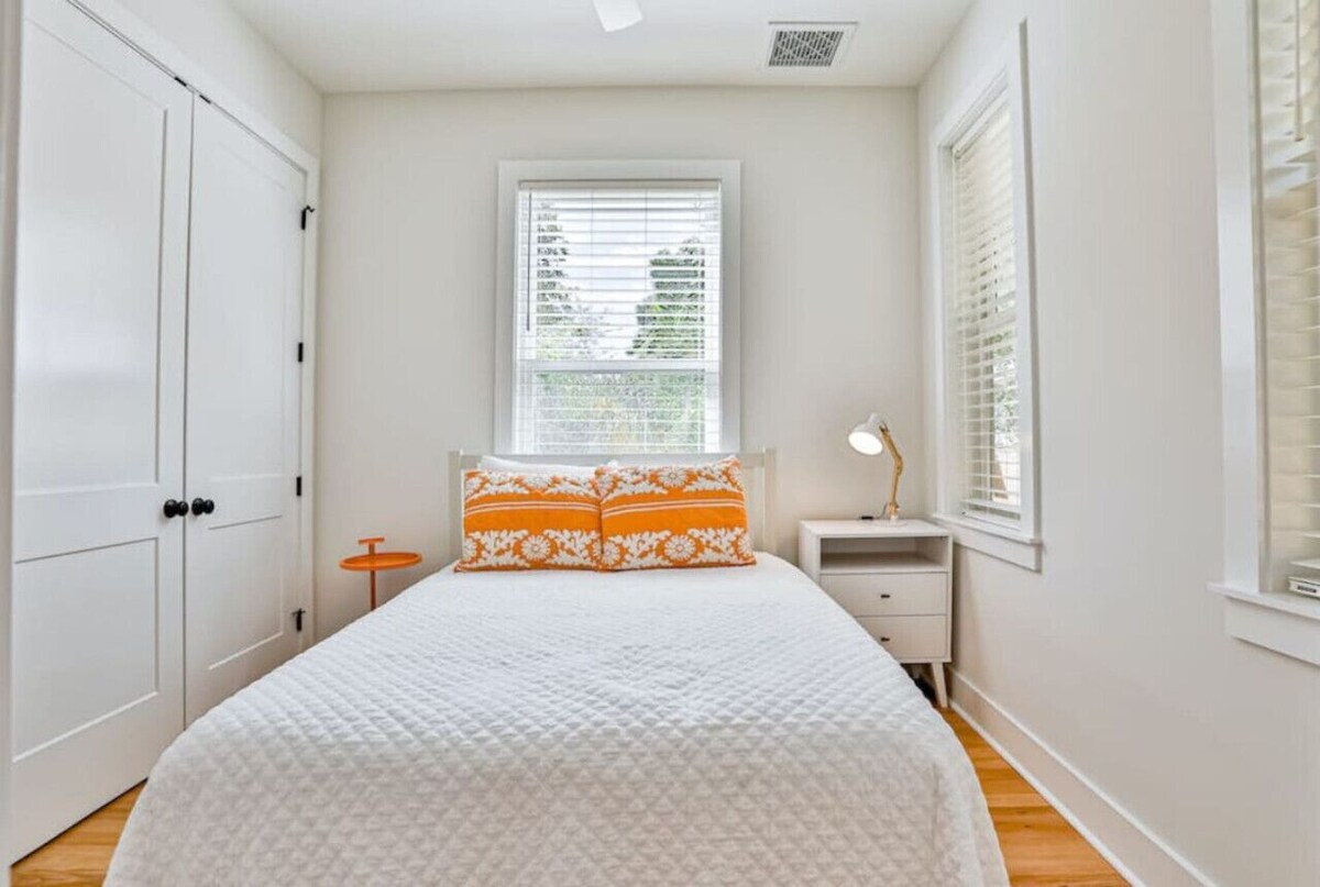 Photo 11 of Uptown Luxury, washer dryer, fenced yard