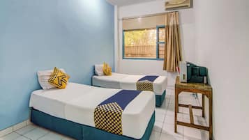 Twin Room | Free WiFi, bed sheets