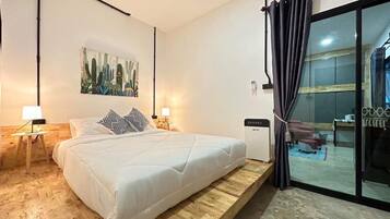 Family Room 02 | Minibar, bureau, rideaux occultants, Wi-Fi gratuit