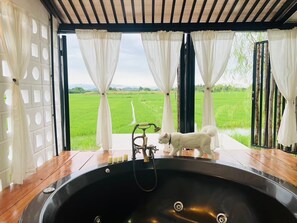Family Suite, 2 Bedrooms | Bathroom | Free toiletries, hair dryer, bathrobes, slippers