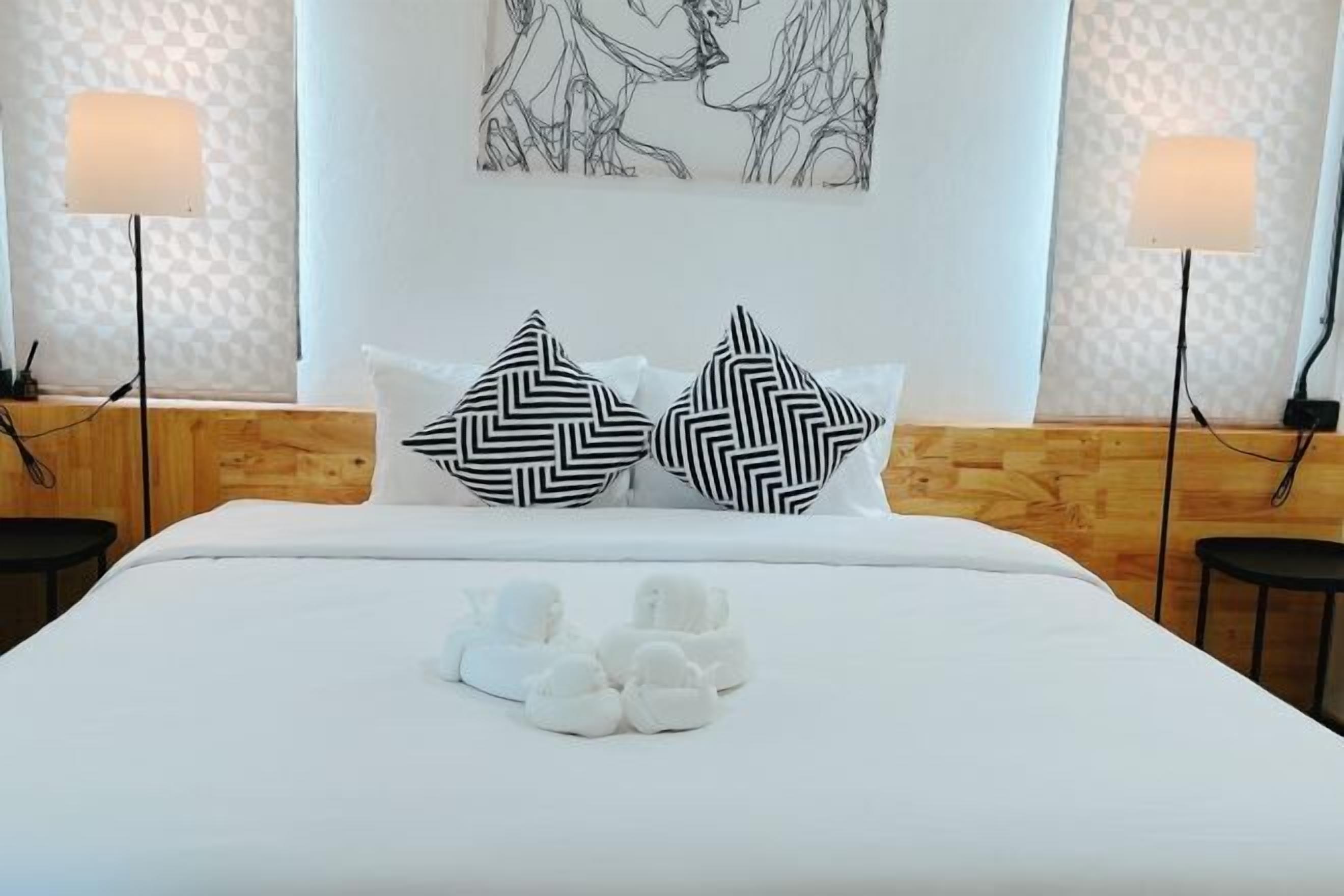 Minibar, desk, blackout drapes, free WiFi