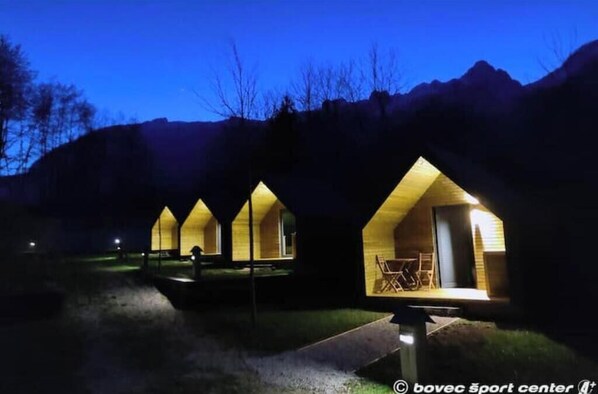 Exterior - Hiška Fratarica - Glamping Resort Bovec (Tolmin)