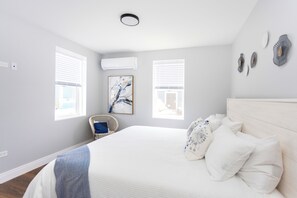 2 chambres, fer et planche à repasser, Wi-Fi gratuit, draps fournis