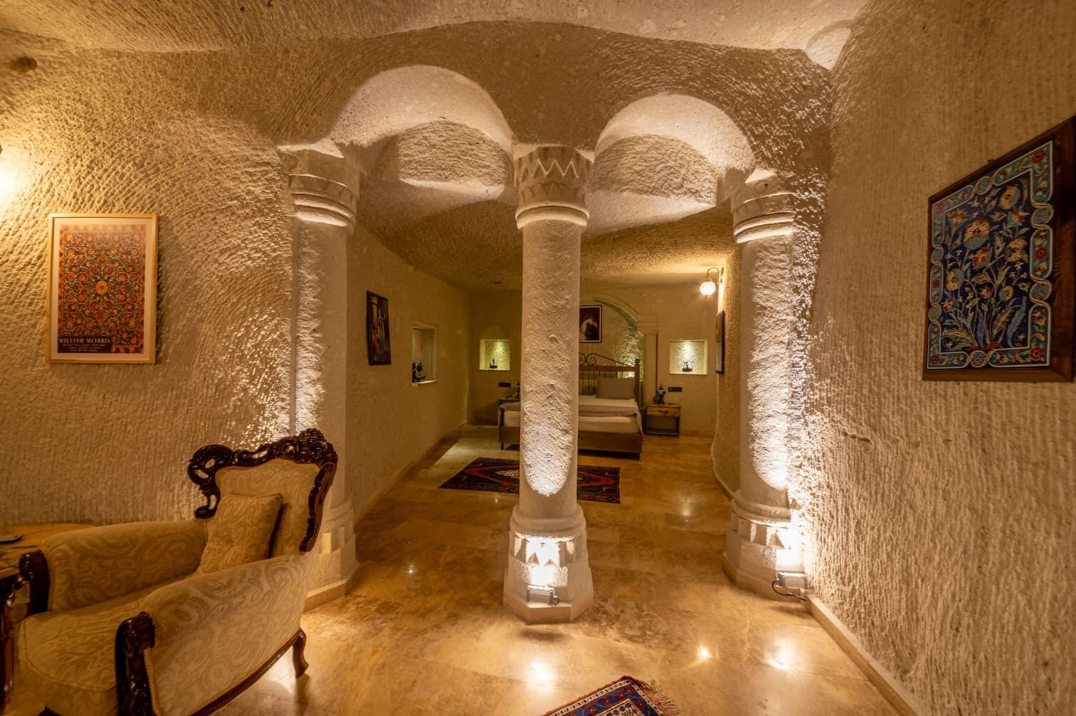 المنشأة من الداخل