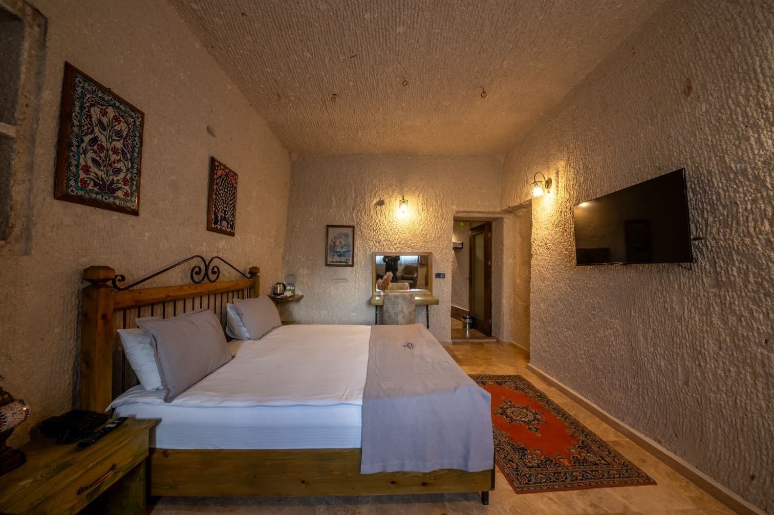 Comfort Room, Bay View | Dihias secara berasingan, dilengkapkan perabot secara berasingan, meja 