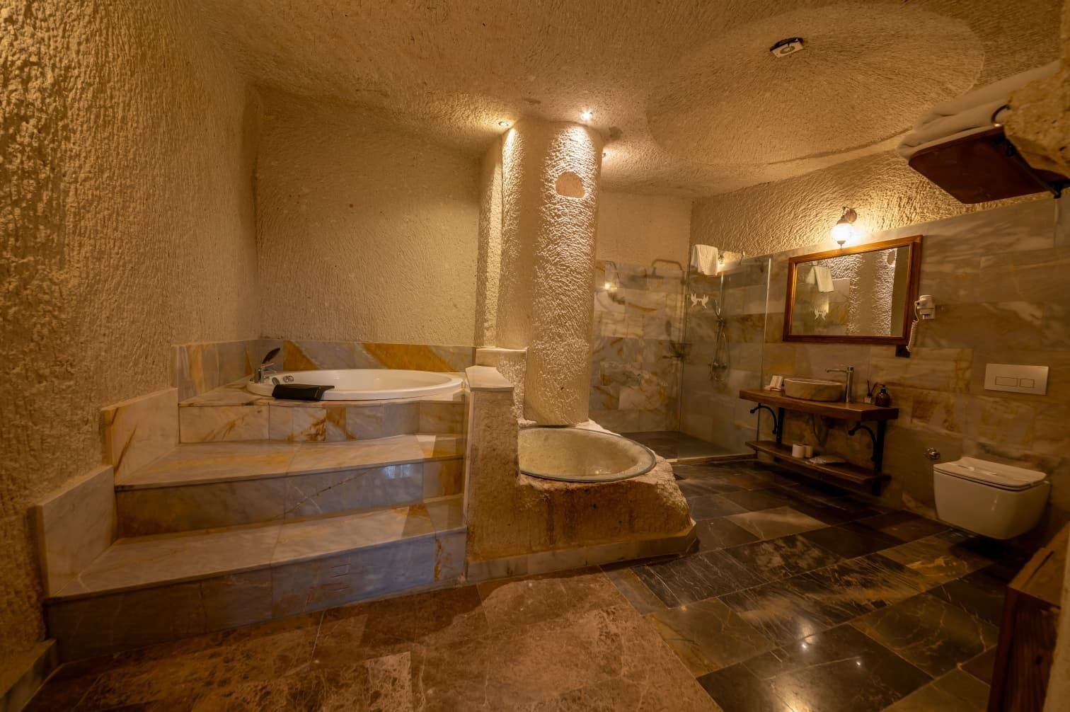 Photo - Majestic Cave House