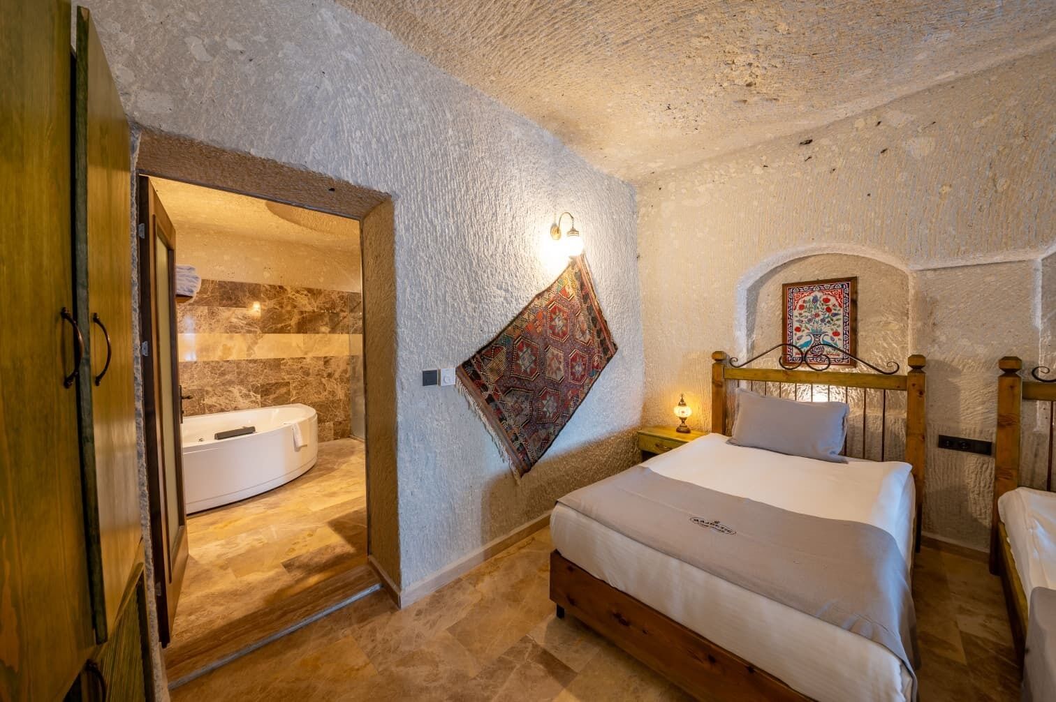 Photo - Majestic Cave House