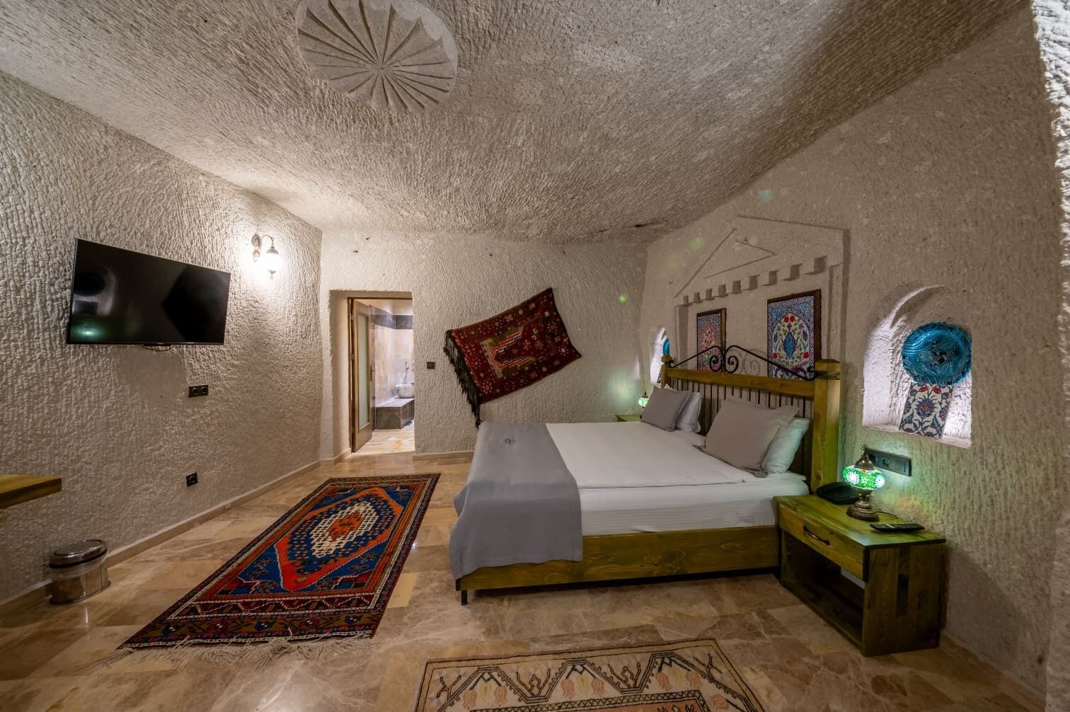 Photo - Majestic Cave House