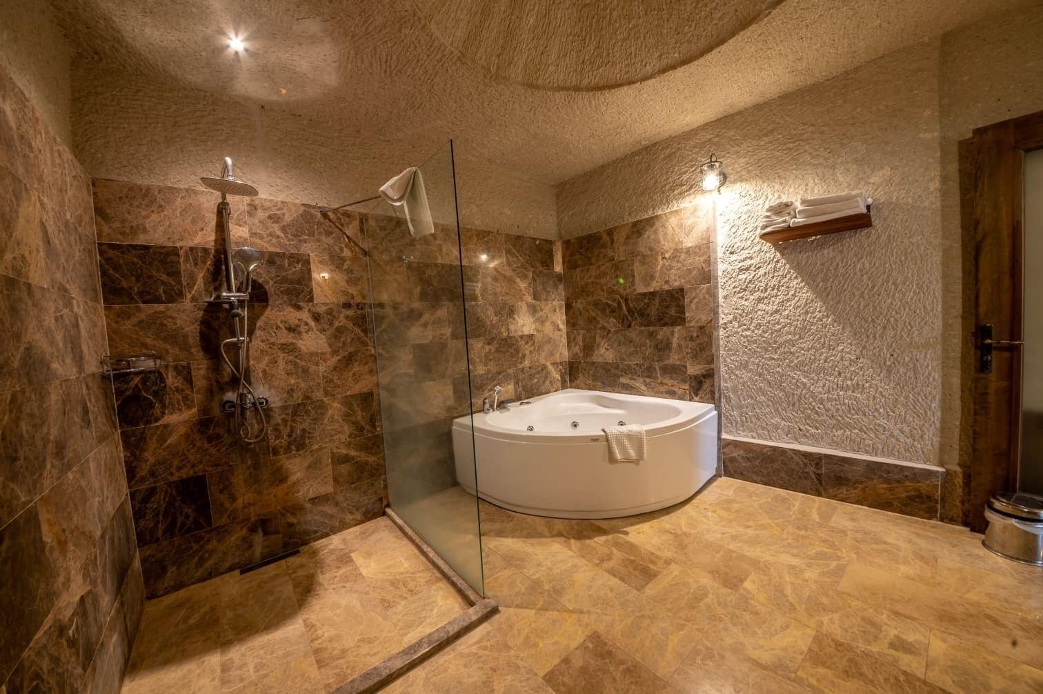 Photo - Majestic Cave House