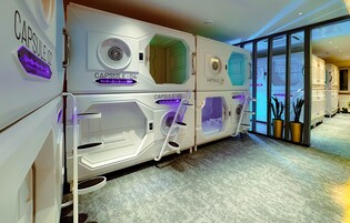 Single Capsule | Sistema de insonorización, tabla de planchar con plancha, wifi gratis