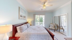 4 bedrooms, Internet, bed sheets