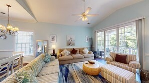 TV - Golfer Hideaway in  Prestigious Litchfield (Pawleys Island)