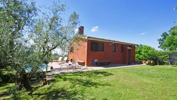 Standard-Haus, Mehrere Schlafzimmer, Bergseite (Casale Pontarello) | Außenbereich