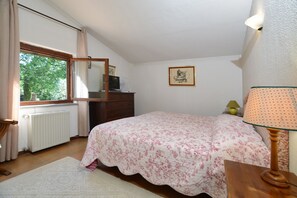 Standard House, Multiple Bedrooms, Mountainside (Casale Pontarello) | 5 bedrooms, laptop workspace, free WiFi, bed sheets - Casale Pontarello (Vetralla)
