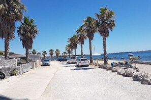 Beach - Apartment Branka with jacuzzi (Vir)