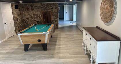 2BR Suite w/ Shared Game Room Near Trails + Town