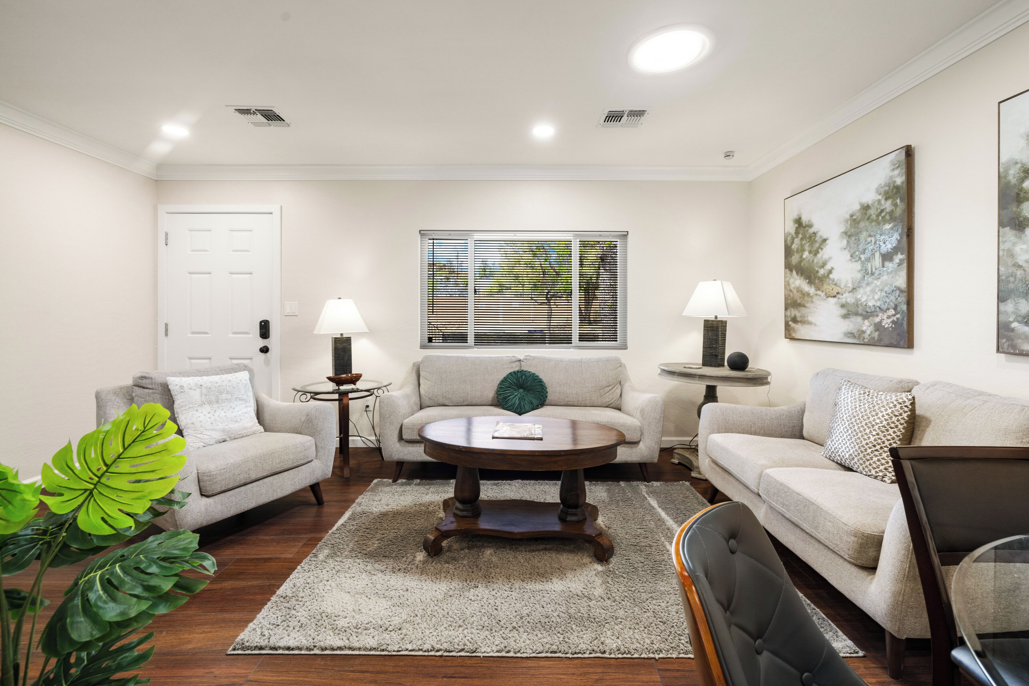 Newly Remodeled 3-Bedroom Home with Lrg Enclosed Backyard in Central Prescott Location