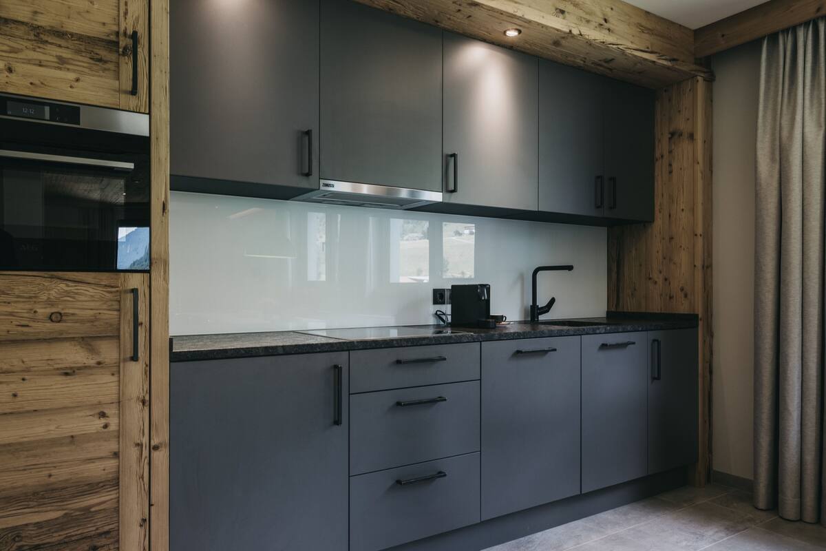 Deluxe Apartment | 2 Schlafzimmer | Cuisine privée | Cafétière à espresso, réfrigérateur, un four, surface de cuisson