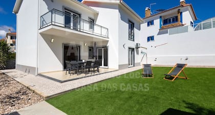 Villa Canto da Baleia by ACasaDasCasas