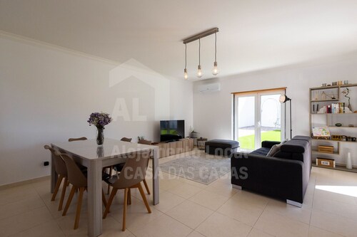 Villa Canto da Baleia by ACasaDasCasas