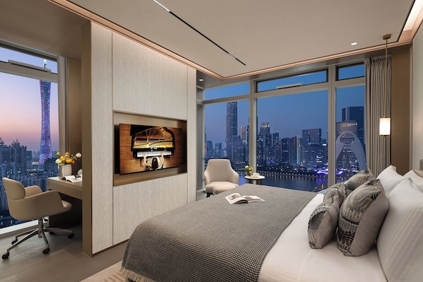 Premier Apartment, 2 Bedrooms | Premium bedding, down comforters, in-room safe, blackout drapes