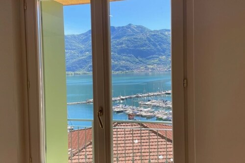 GIULIA'S HOUSE - Charming with breathtaking views of Lake Iseo!