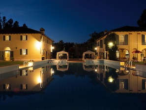 Façade de l’hébergement - soirée/nuit