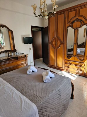 2 Schlafzimmer, Bügeleisen/Bügelbrett, WLAN, Bettwäsche