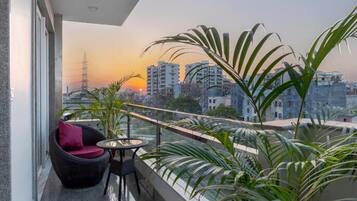 Apartment, Accessible, Smoking | 2 bedrooms, Internet