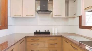 Apartment, Accessible, Smoking | 2 bedrooms, Internet