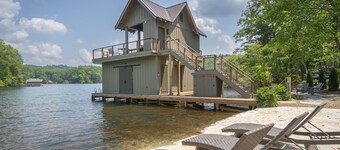 Rest Ashored- Lake Burton home 250 yds from lake