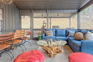 Interior - Rest Ashored- Lake Burton home 250 yds from lake (Tiger)