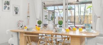 Bohemian Retreat- Pool, Jacuzzi & Pool Table