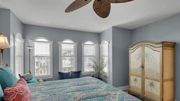 Condo, Multiple Beds, Balcony, Pool View (Seaview Villas A402) | 3 bedrooms, individually decorated, individually furnished, bed sheets