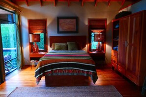 2 bedrooms, iron/ironing board, travel cot, WiFi