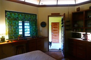 2 bedrooms, iron/ironing board, travel cot, WiFi