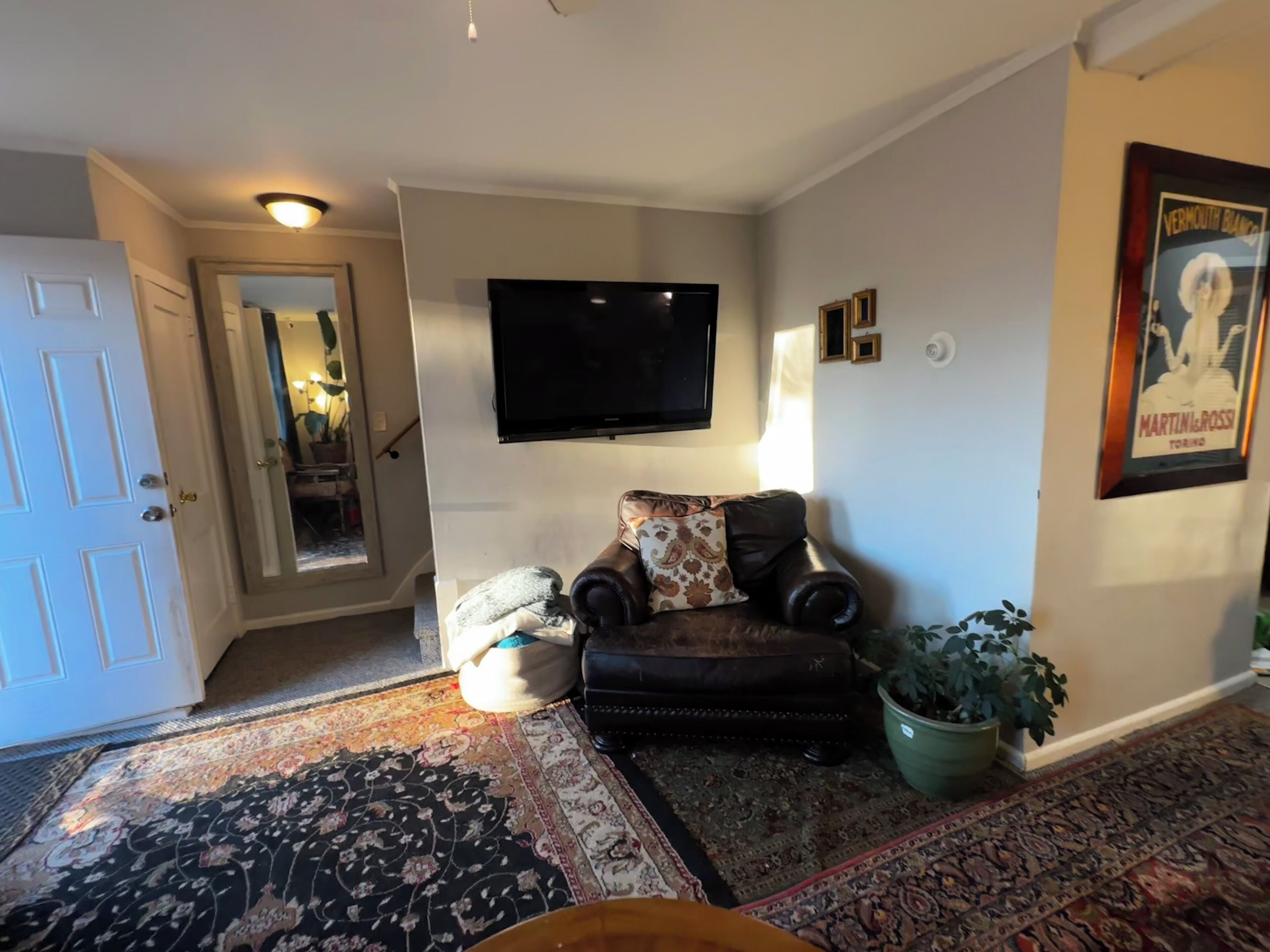 Cozy with A Huge Yard-5 minutes Swarthmore & Widner 11 mins from PHL 