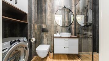 Appartement Confort, balcon | Salle de bain