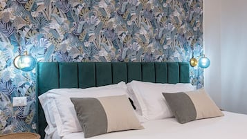 Classic Double Room | Desk, blackout drapes, free WiFi, bed sheets