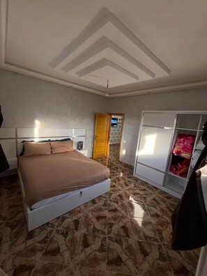 4 bedrooms, WiFi, bed sheets - Furnished apartments for rent in Hay Hassani, Dakhla. (Dakhla)