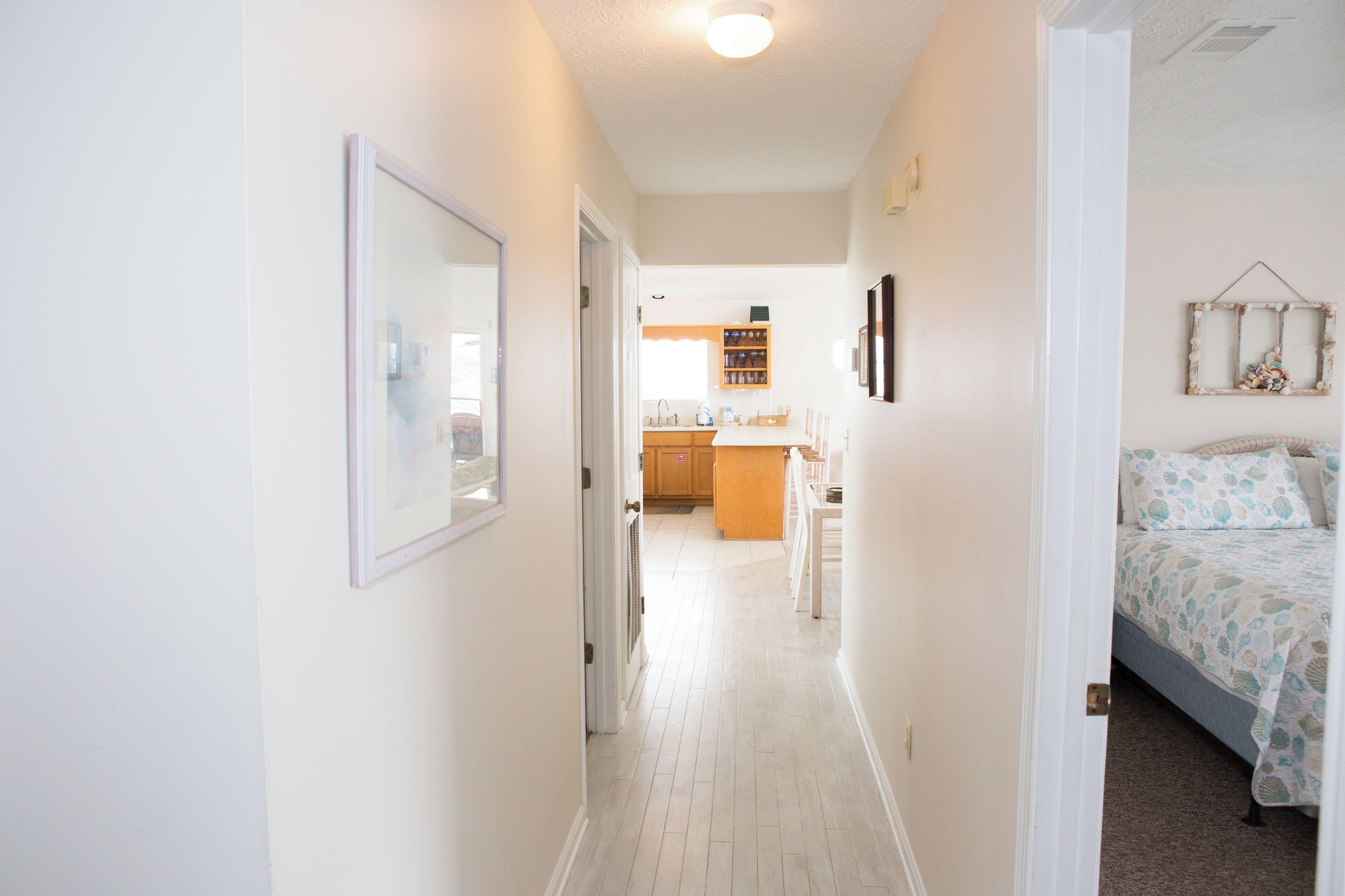 4 habitaciones, decoración personalizada y muebles diferentes 